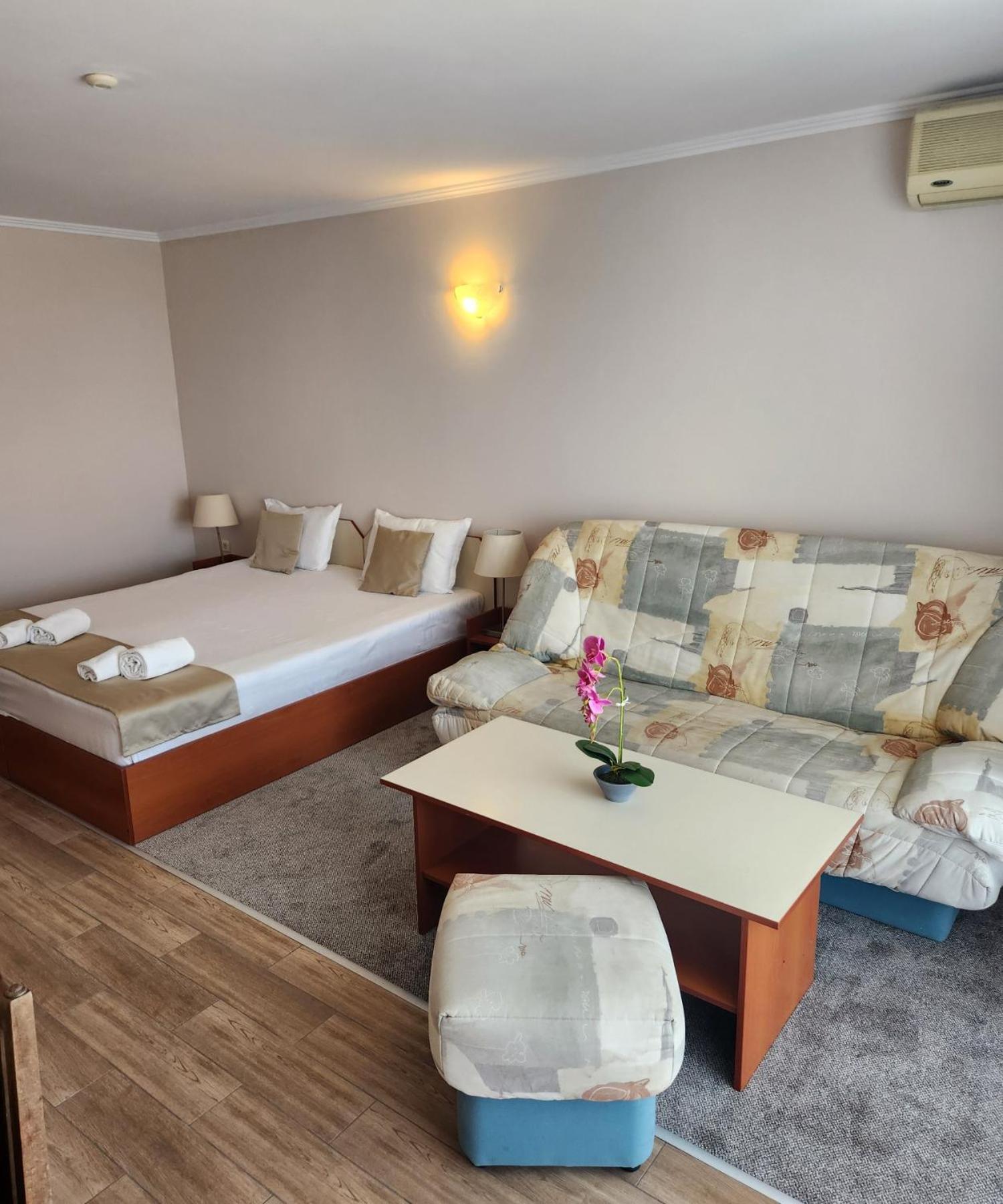 Mirana Family Hotel Burgas Exterior photo